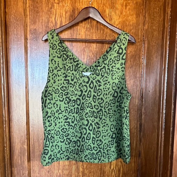 Green Boxy‎ Leopard Print Top Size XL - Picture 1 of 3